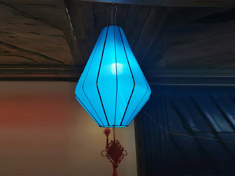 ư5